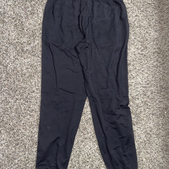 - Lululemon Ready to Rulu Classic-Fit High-Rise Jogger
Size 4 - Picture 6 of 11